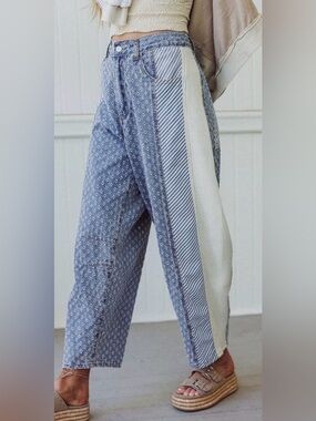 POL Luna Textured Barrel Pants Blue Patchwork Size Medium